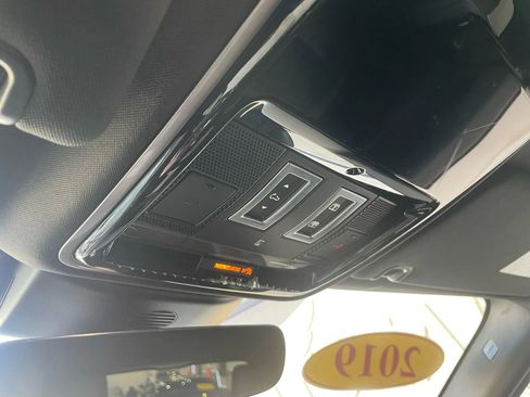 Used 2019 Land Rover Range Rover Sport Supercharged image 15