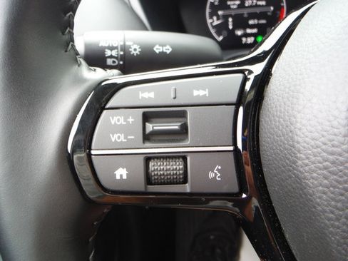 Certified 2025 Honda HR-V EX-L image 33