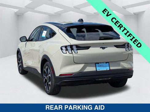 Certified 2025 Ford Mustang Mach-E Select w/ Comfort Package Lite image 6