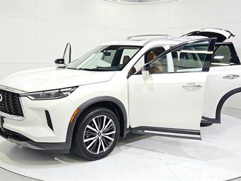 Used 2023 INFINITI QX60 Sensory w/ Vision Package AWD/4WD image 30