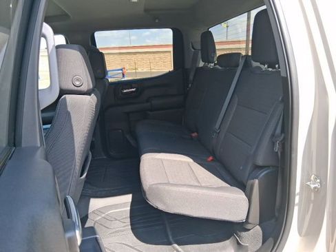 Used 2026 Chevrolet Silverado 1500 Custom RWD image 17
