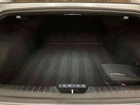 Used 2025 Hyundai Ioniq 6 SEL RWD image 84