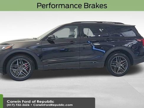 Used 2025 Ford Explorer ST-Line w/ ST-Line Street Pack image 5