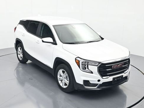 Used 2024 GMC Terrain SLE AWD/4WD image 29