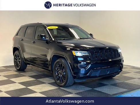 Used 2021 Jeep Grand Cherokee Laredo X RWD image 1