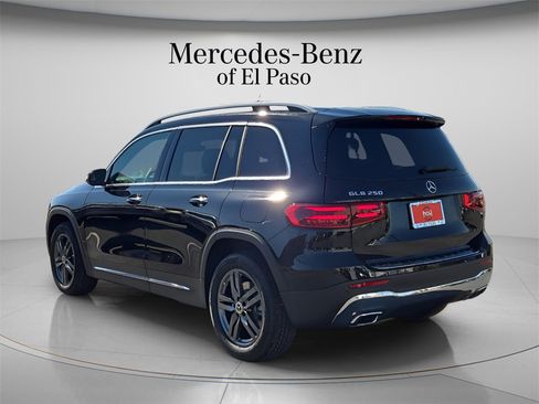 New 2026 Mercedes-Benz GLB 250 image 7