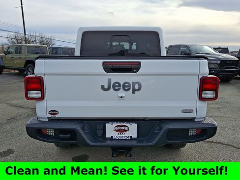 Used 2020 Jeep Gladiator Overland image 6