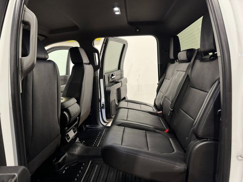Used 2021 Chevrolet Silverado 2500 W/T w/ WT Convenience Package image 16