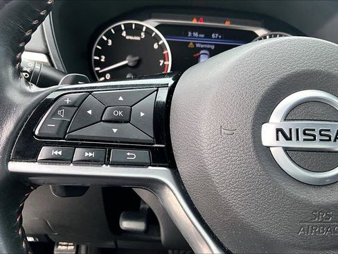 Used 2021 Nissan Altima 2.5 SR w/ SR Premium Package FWD image 26