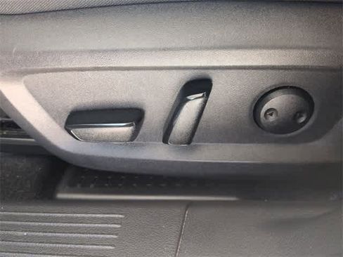 Used 2023 Nissan Rogue Platinum w/ Platinum Premium Package image 18