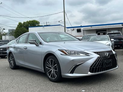 Used 2024 Lexus ES 300h w/ Premium Package