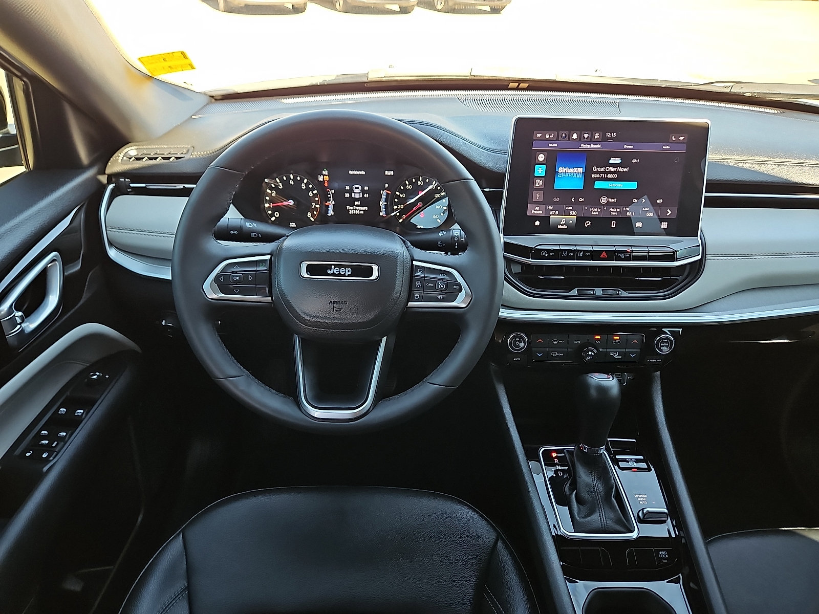 Used 2025 Jeep Compass Limited AWD/4WD image 7