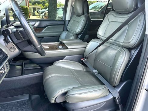Used 2022 Lincoln Navigator Black Label AWD/4WD image 17