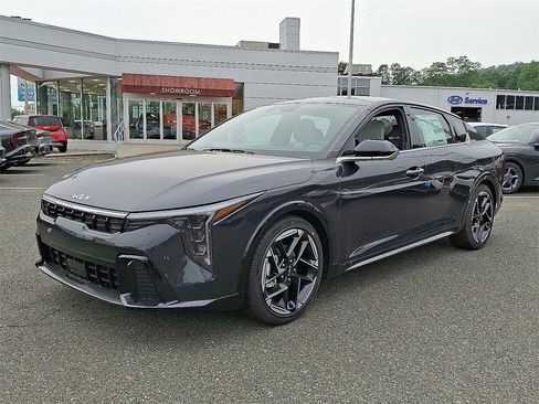 New 2025 Kia K4 GT-Line w/ GT-Line Premium Package image 2