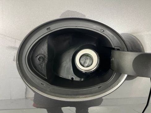 Used 2019 Jeep Cherokee Latitude Plus image 49