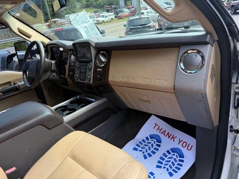 Used 2015 Ford F250 Lariat w/ Chrome Package image 71