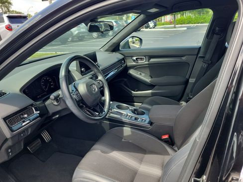 Used 2023 Honda Civic Sport image 19