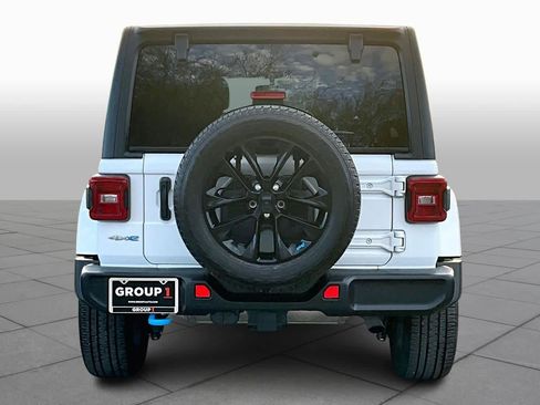 Used 2023 Jeep Wrangler Sahara w/ Cold Weather Group image 4