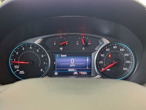 Used 2022 Chevrolet Equinox RS FWD image 9