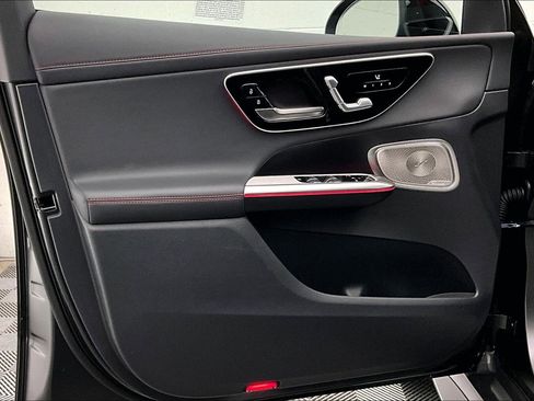 Used 2026 Mercedes-Benz GLC 43 AMG 4MATIC image 24