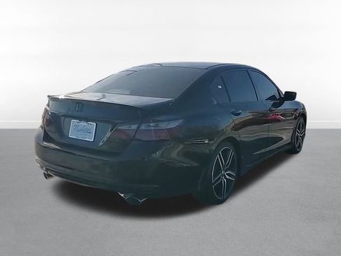 Used 2017 Honda Accord Sport image 6