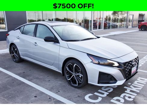 New 2025 Nissan Altima 2.5 SR w/ SR Premium Package image 10