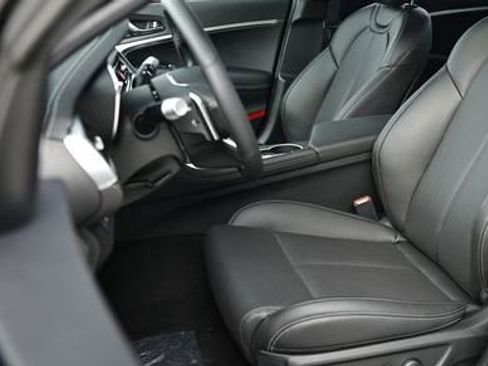 New 2026 Genesis G70 2.5T image 20