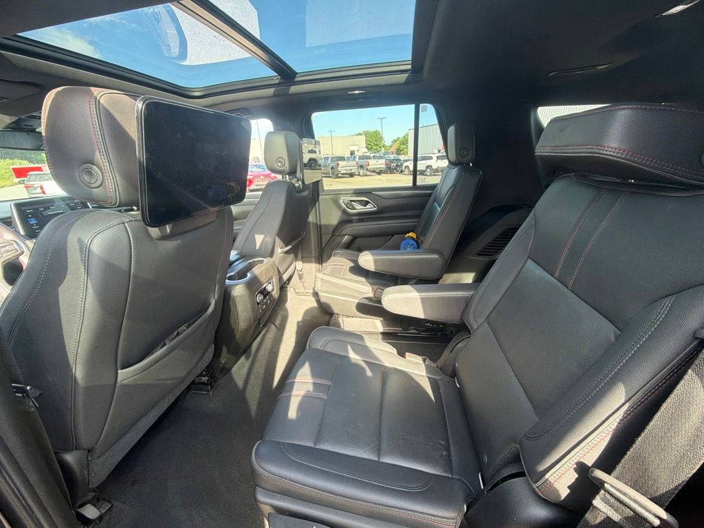 Used 2021 Chevrolet Tahoe RST w/ Luxury Package AWD/4WD image 18
