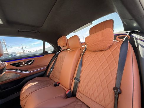 Used 2023 Mercedes-Benz S 580 S 580 image 7