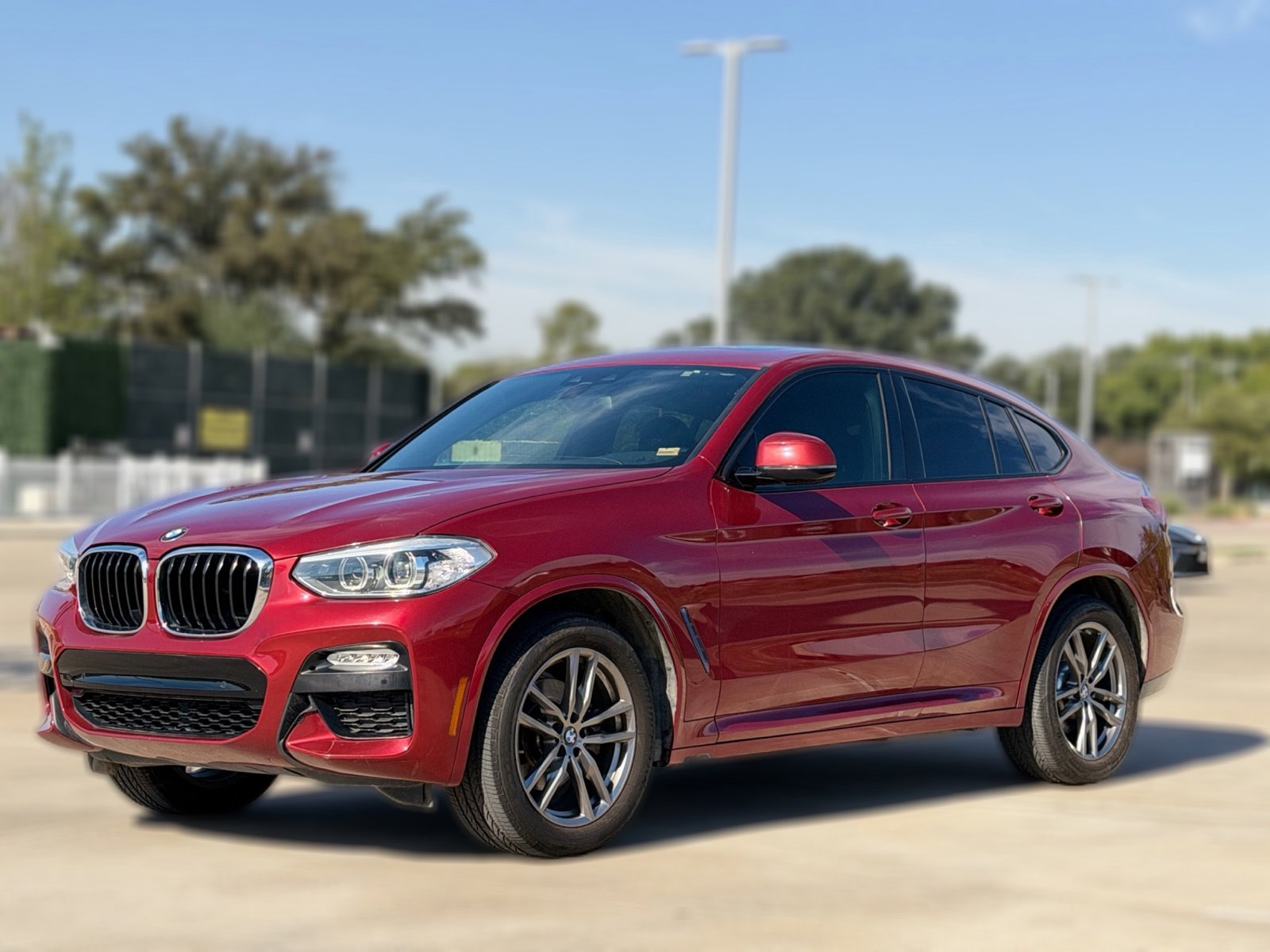 Used 2019 BMW X4 xDrive30i w/ M Sport Package 2 AWD/4WD image 2