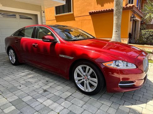 Used 2014 Jaguar XJ L Portfolio RWD image 33