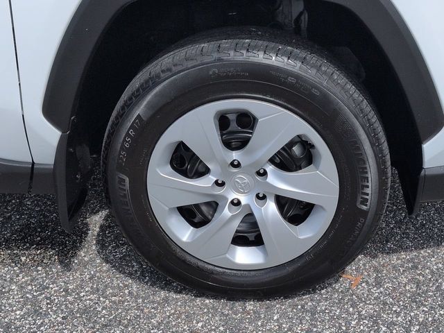 Certified 2024 Toyota RAV4 LE FWD image 11
