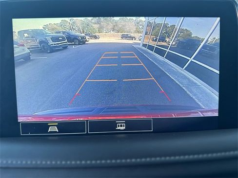 Used 2021 Chevrolet Suburban Z71 image 18