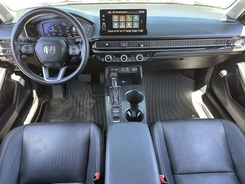 Used 2023 Honda Civic Touring image 17