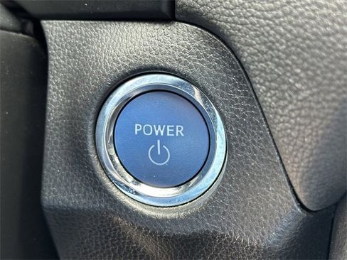 Certified 2021 Toyota RAV4 XLE image 24