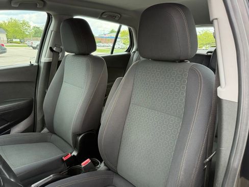 Used 2018 Chevrolet Trax LS FWD image 11