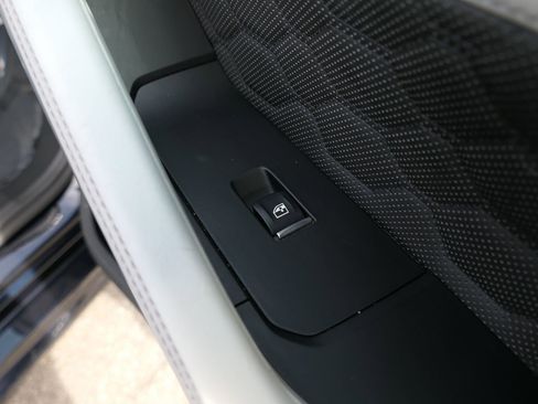 Used 2022 BMW X6 M w/ Competition Package image 28