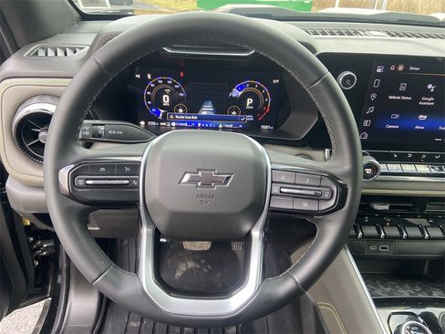 Certified 2024 Chevrolet Colorado ZR2 w/ Technology Package image 11