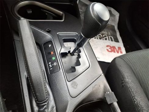 Used 2018 Toyota RAV4 LE w/ All Weather Liner Package image 21