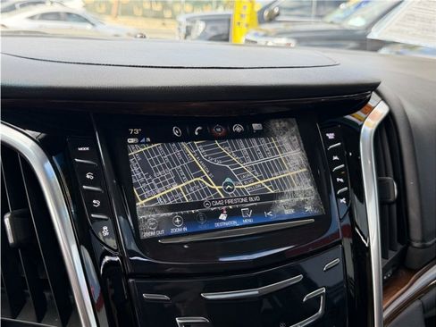 Used 2019 Cadillac Escalade ESV Premium Luxury RWD image 49