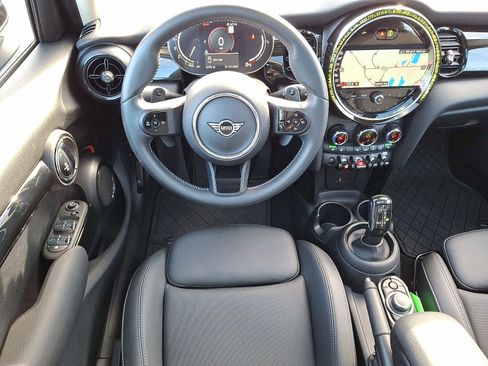 Used 2022 MINI Cooper S image 11