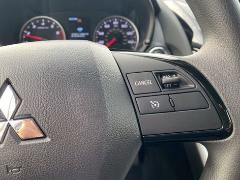 New 2025 Mitsubishi Eclipse Cross LE image 23