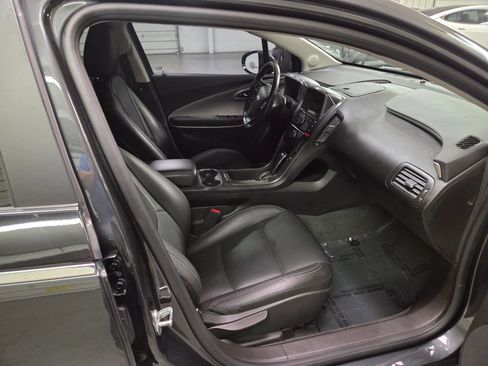 Used 2014 Chevrolet Volt Premium w/ Premium Trim Package FWD image 32