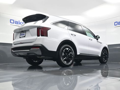 New 2025 Kia Sorento S w/ Panoramic Sunroof Package FWD image 42