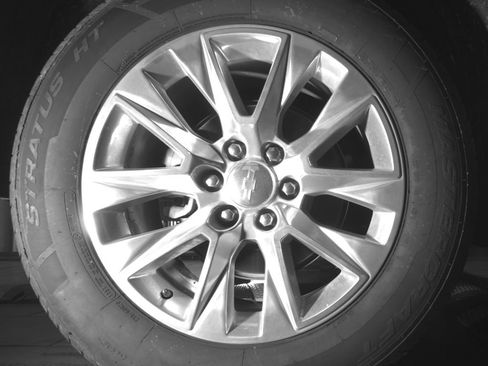 Used 2024 Chevrolet Suburban Premier AWD/4WD image 35