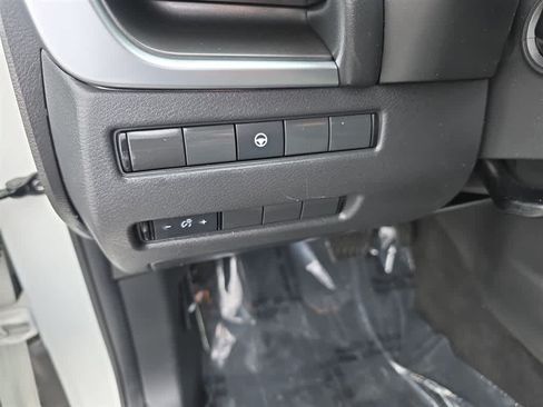 Used 2021 Nissan Rogue SV AWD/4WD image 13