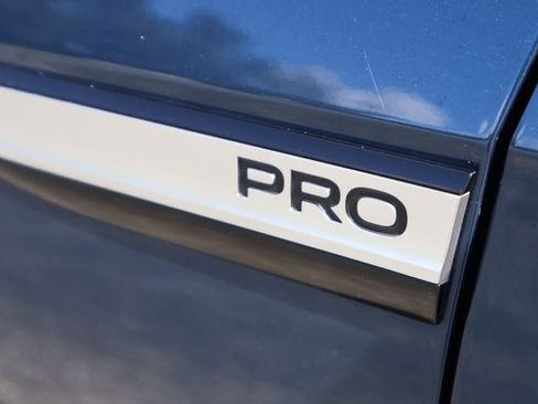 Certified 2023 Volkswagen ID.4 Pro RWD image 11