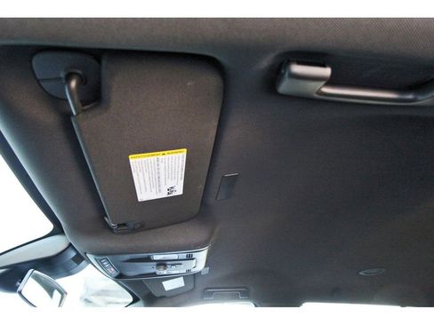 Used 2025 Chevrolet Tahoe LT image 25