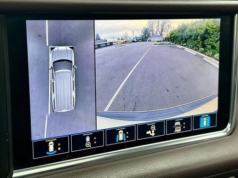 Used 2021 GMC Yukon Denali image 21