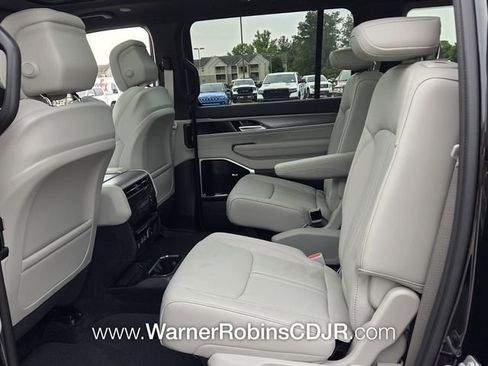 New 2026 Jeep Grand Wagoneer Limited AWD/4WD image 6